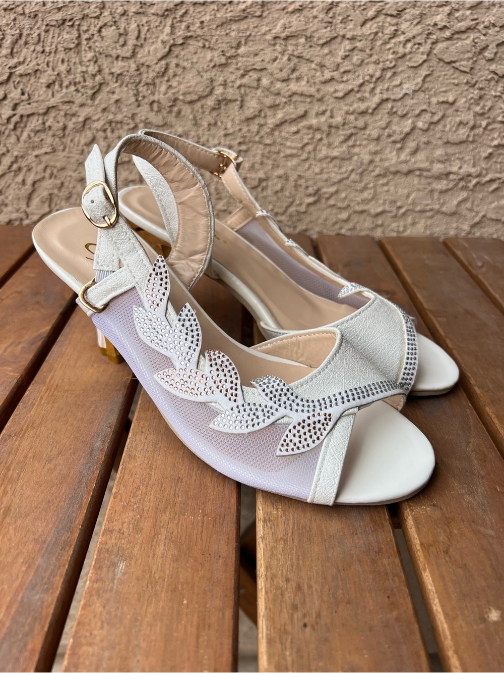 Sant White Mesh Rhinestone Heels - (Damaged Buckle / AS IS) PLEASE READ DESCR